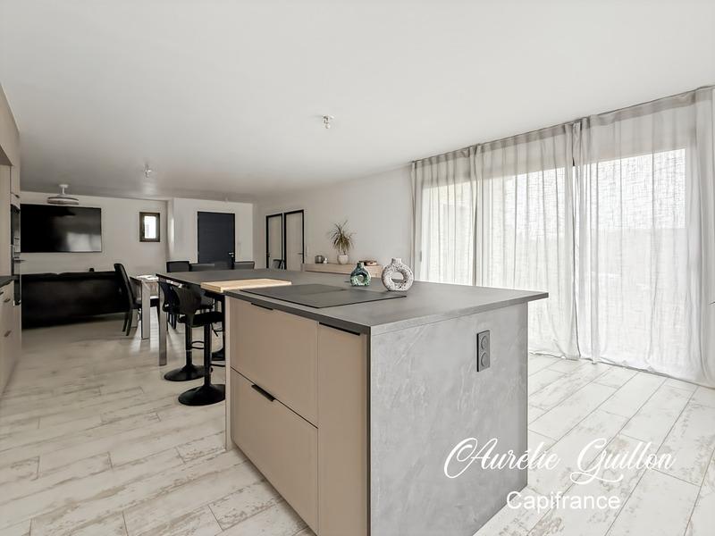 Maison - 105 m² - 5 pièces