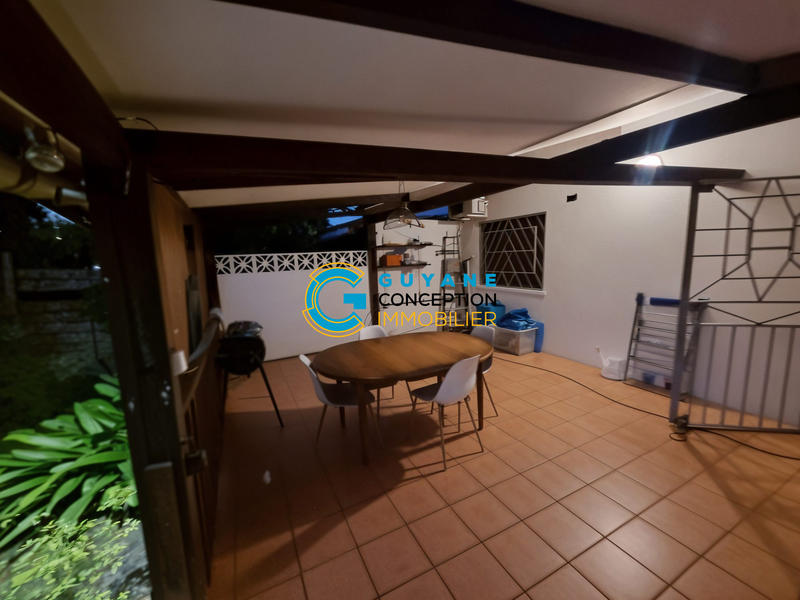 Maison - 85 m² - 4 pièces