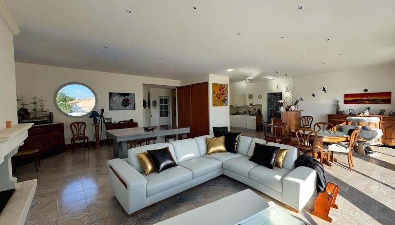 Maison - 165 m² - 4 pièces