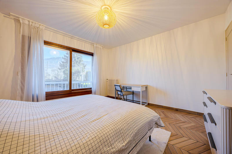 Appartement - 93 m² - 3 pièces