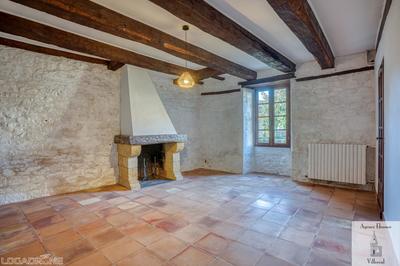 Maison traditionnelle - 318 m² - 12 pièces