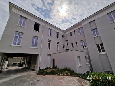 Appartement - 121 m² - 4 pièces