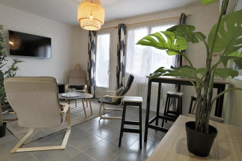 Appartement - 82 m² - 5 pièces