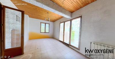 Maison - 77 m² - 6 pièces