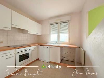 Appartement - 83 m² - 3 pièces