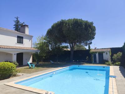 Maison - 179 m² - 6 pièces