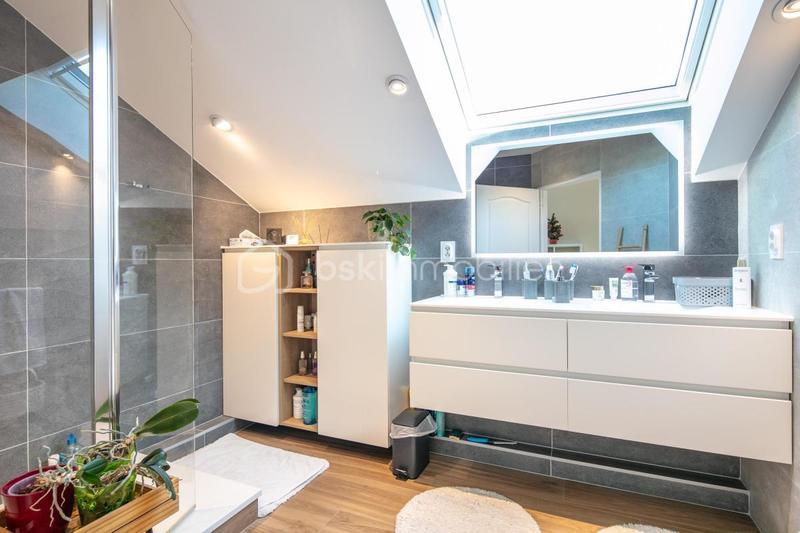 Maison - 145 m² - 6 pièces