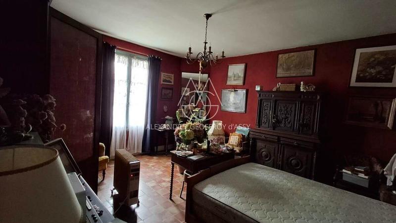 Corps de ferme - 600 m² - 15 pièces