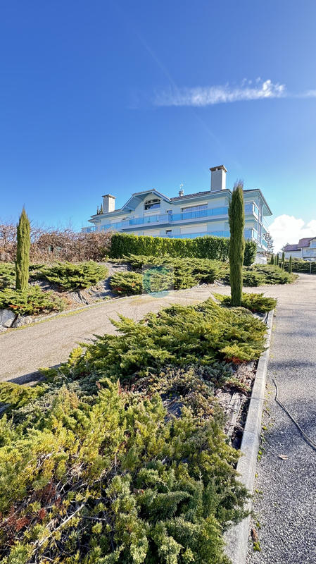 Appartement - 107 m² - 4 pièces