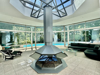 Maison - 346 m² - 6 pièces