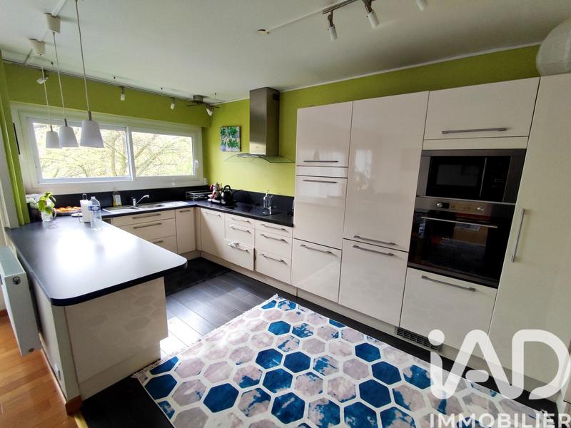 Appartement - 95 m² - 5 pièces