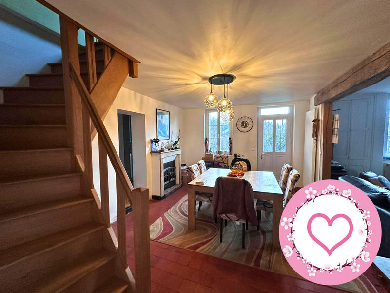 Maison - 151 m² - 6 pièces