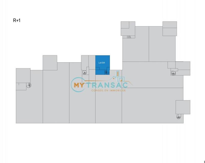 Local d'activité / Entrepôt - 389 m²