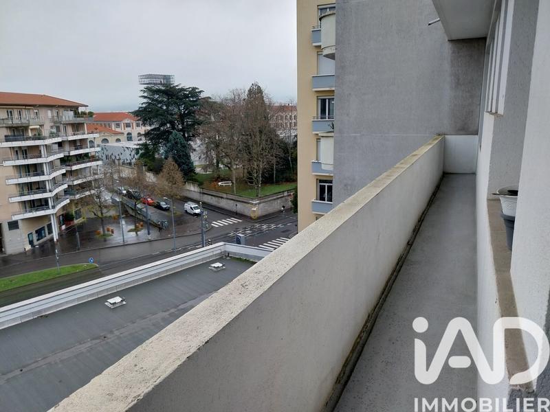 Appartement - 101 m² - 5 pièces
