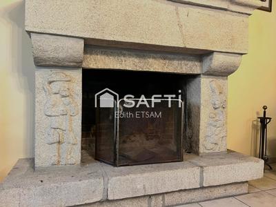 Maison - 211 m² - 11 pièces