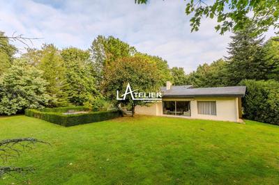 Propriété - 220 m² - 7 pièces