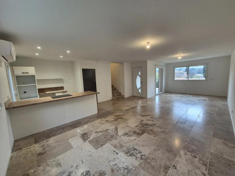 Maison - 117 m² - 5 pièces