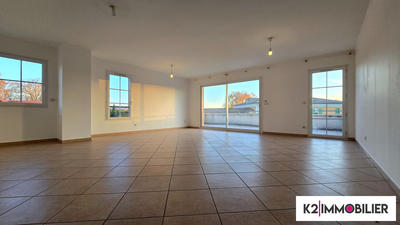 Appartement - 120 m² - 5 pièces