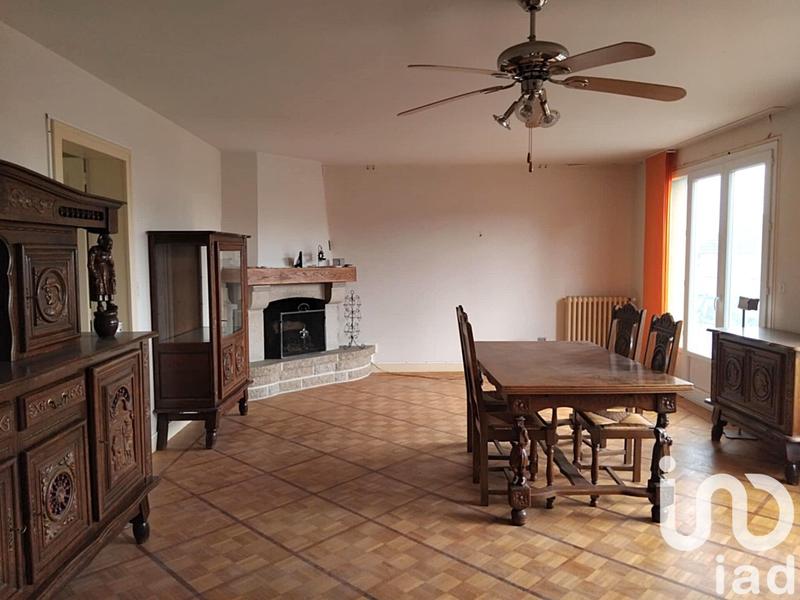 Maison - 240 m² - 1 pièce