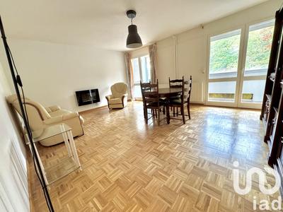 Appartement - 75 m² - 3 pièces