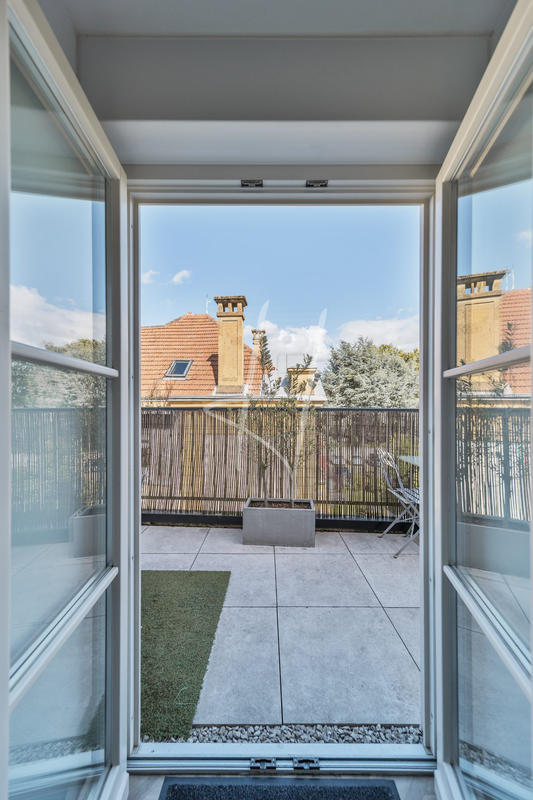 Appartement - 97 m² - 5 pièces