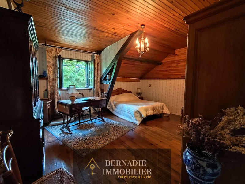 Demeure - 288 m² - 7 pièces