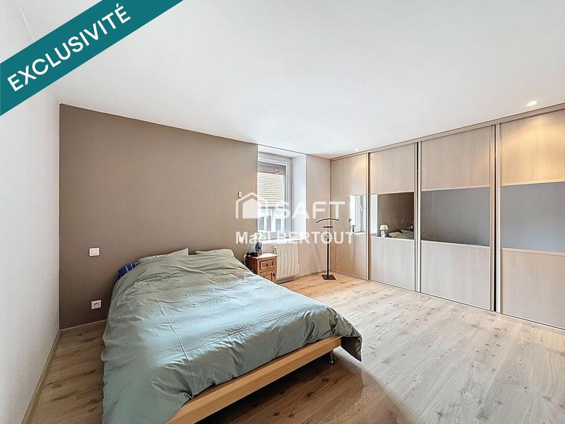 Maison - 278 m² - 13 pièces