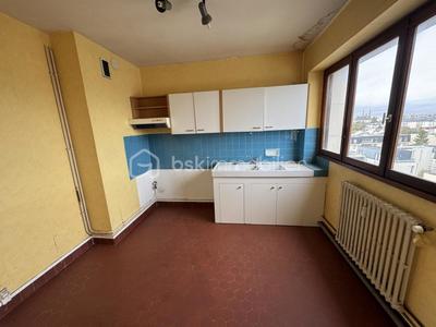 Appartement - 94 m² - 4 pièces