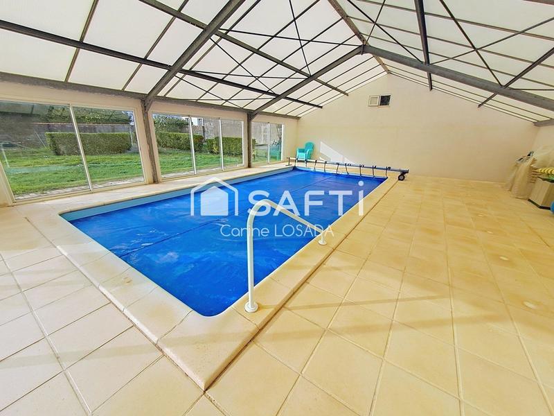 Maison - 158 m² - 8 pièces