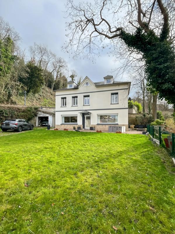 Maison de maîtres - 156 m² - 7 pièces