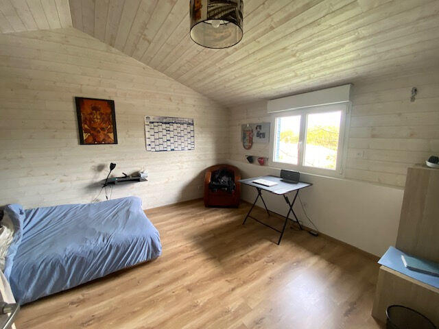 Maison - 139 m² - 8 pièces