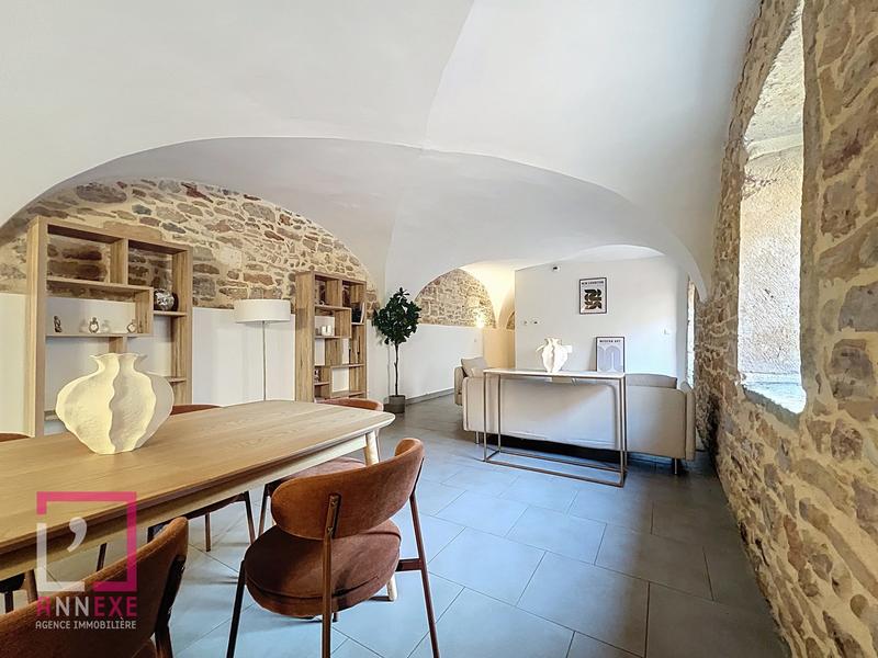 Appartement - 95 m² - 4 pièces