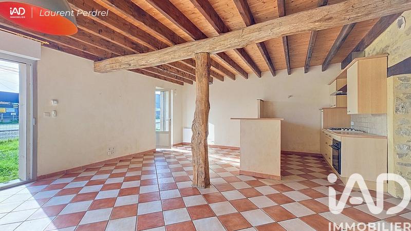 Maison - 90 m² - 5 pièces