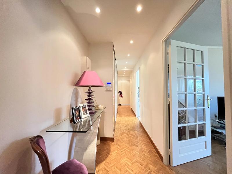 Appartement - 79 m² - 4 pièces