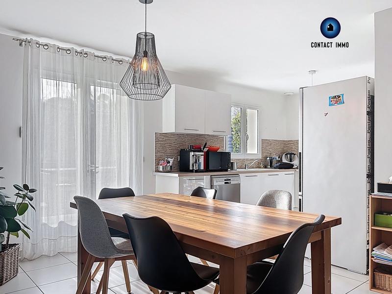 Maison - 92 m² - 4 pièces