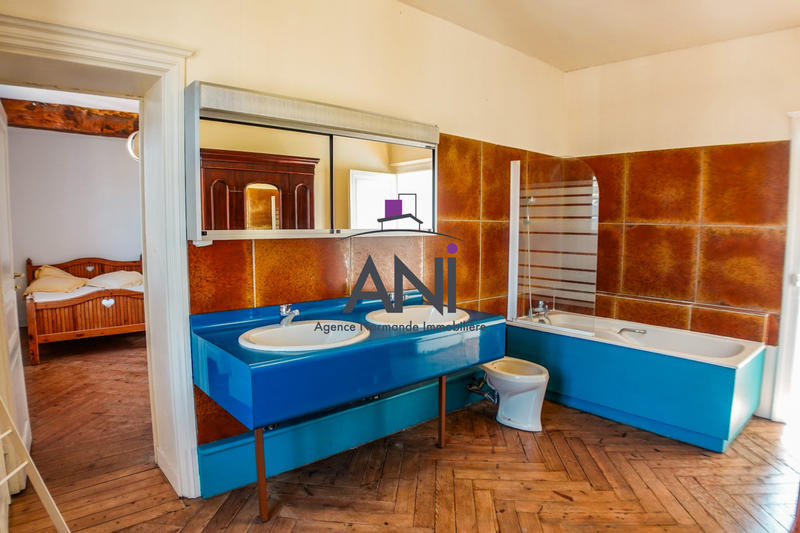 Maison ancienne - 284 m² - 10 pièces