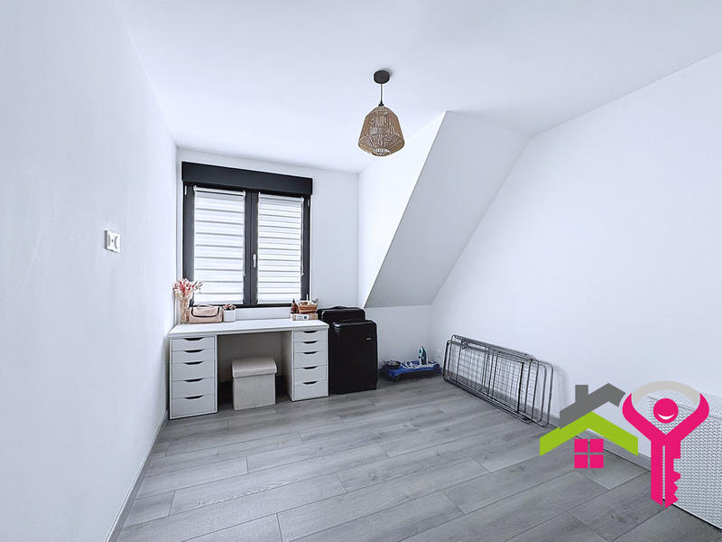 Maison - 96 m² - 4 pièces