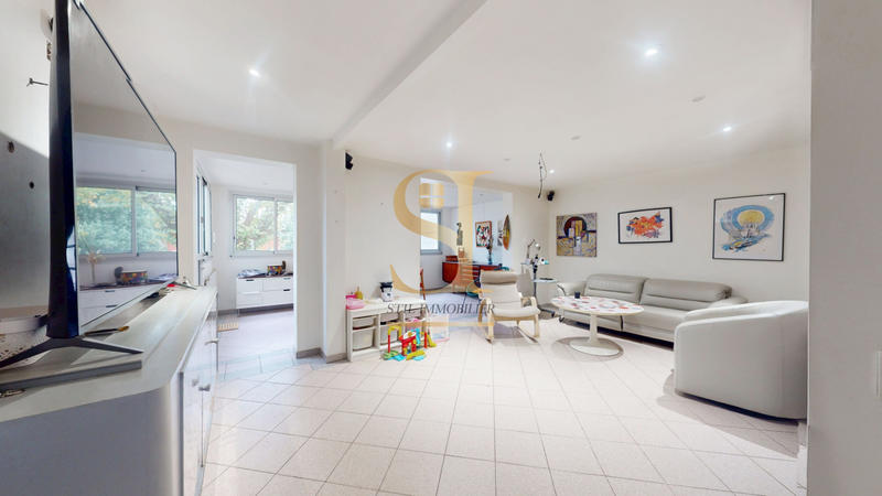 Maison - 130 m² - 6 pièces