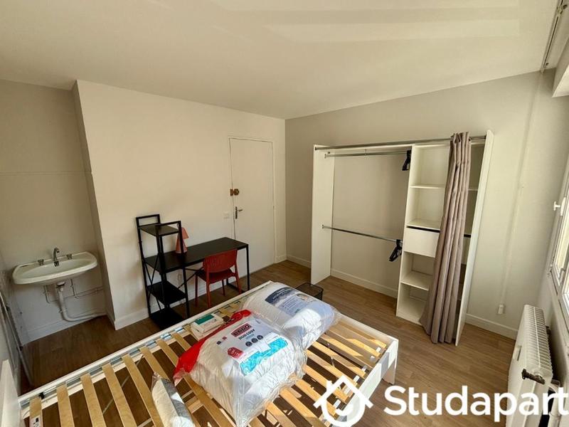 Chambre - 11 m² - 1 pièce
