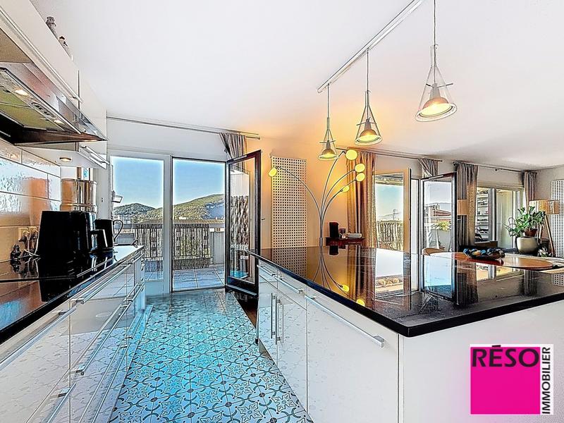 Appartement - 105 m² - 4 pièces