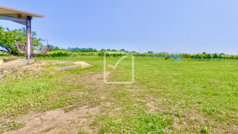 Maison - 250 m² - 17 pièces