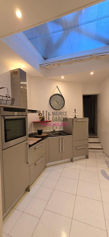 Appartement - 82 m² - 3 pièces