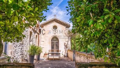 Propriété - 306 m² - 9 pièces