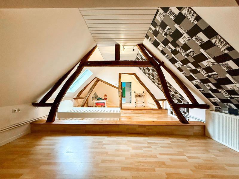 Maison - 186 m² - 7 pièces