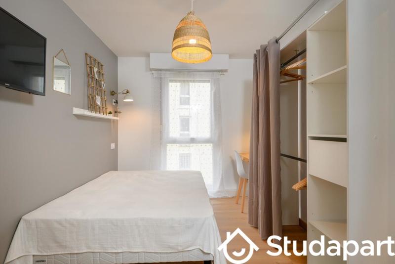 Chambre - 11 m² - 1 pièce