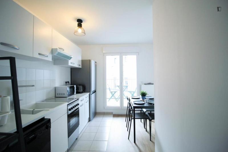 Chambre - 14 m² - 4 pièces