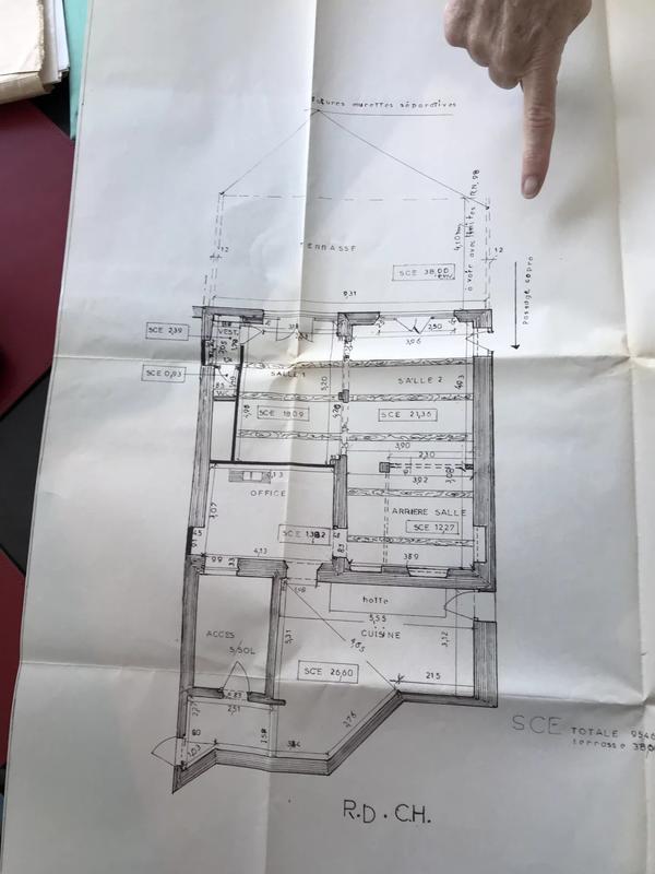 Local commercial - 92 m² - 3 pièces