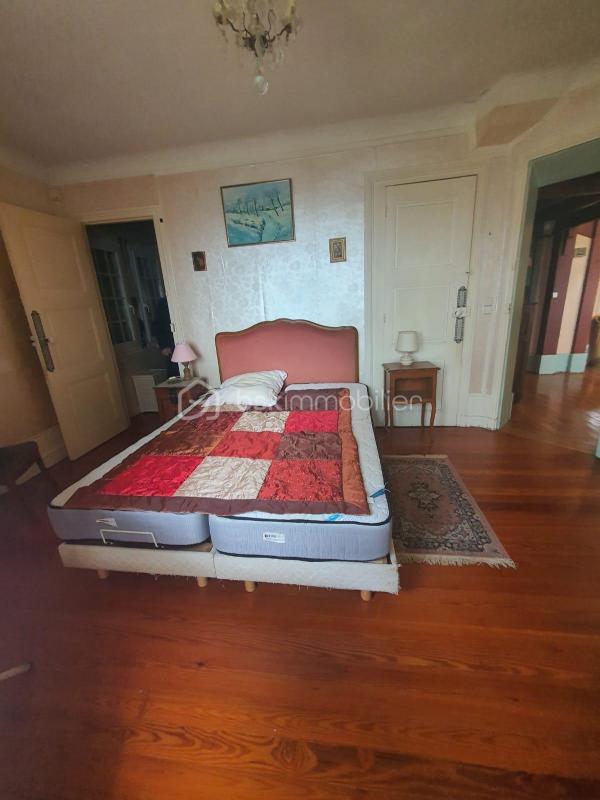 Manoir - 245 m² - 8 pièces