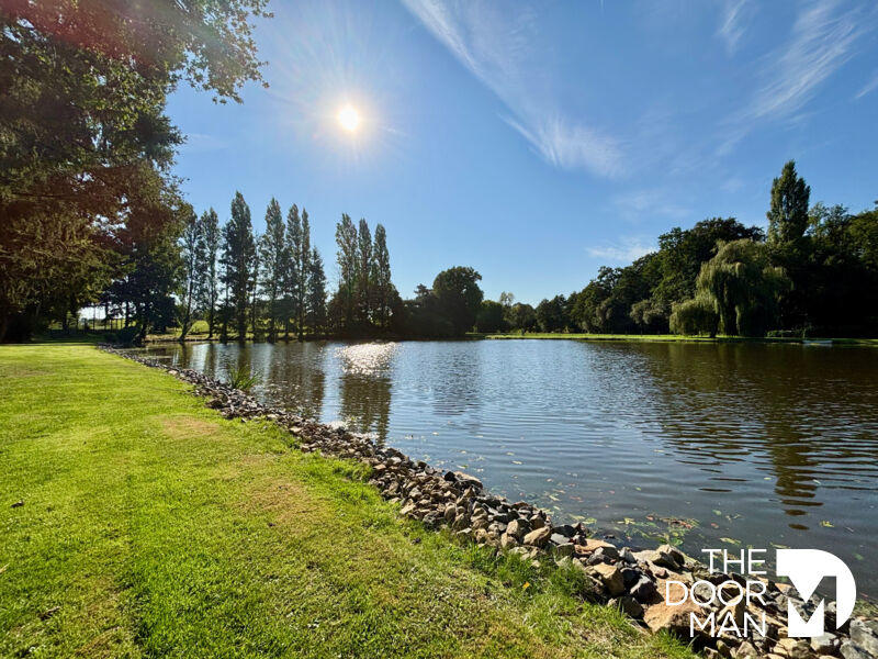 Propriété - 150 m² - 8 pièces