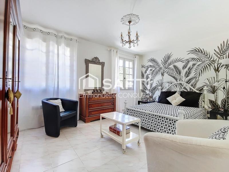 Maison - 178 m² - 8 pièces